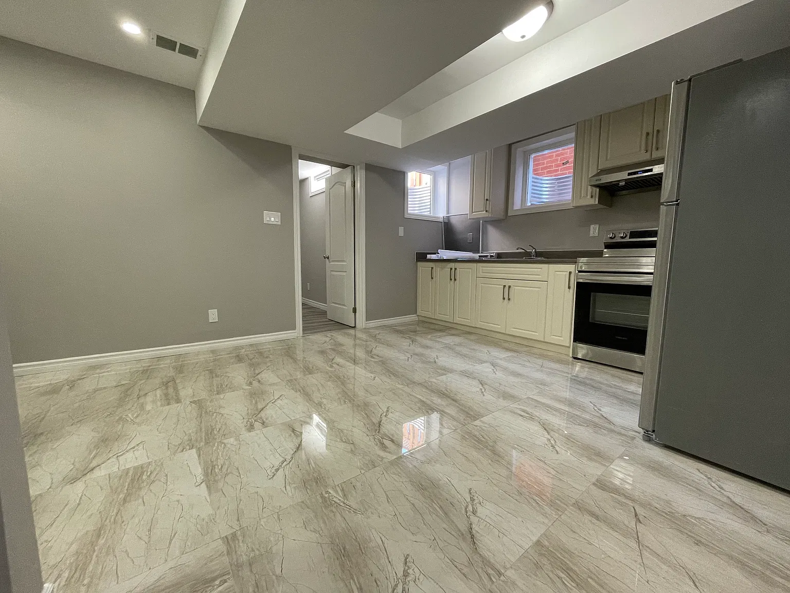 3274 Apricot Street Mississauga — Photo 3