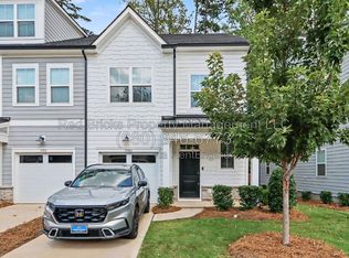 3306 Finchborough Ct, Charlotte, NC 28269