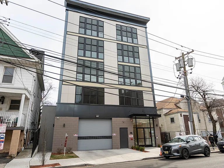144 Bergen Ave #3D — Photo 26