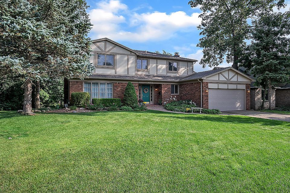 2nd image of 414 Antoinette Dr