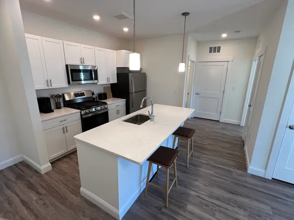 12 Tailwind Court, 12 Tailwind Ct #13, Auburn, ME 04210