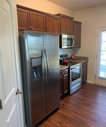 5th image of 9024 Bradstreet Commons Way