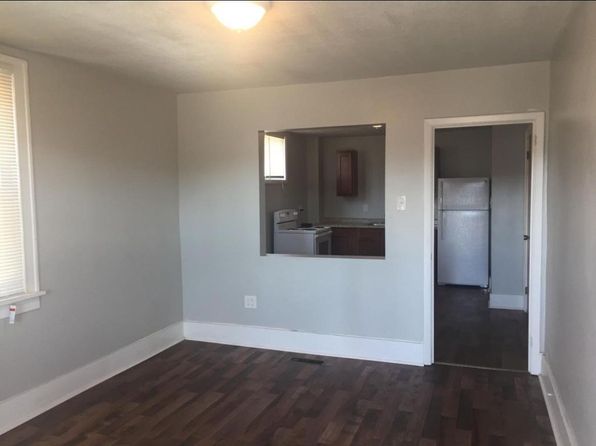 598 Pine St APT 1