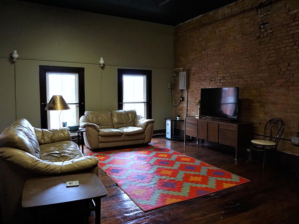 1st image of 307 S Clinton St APT 401