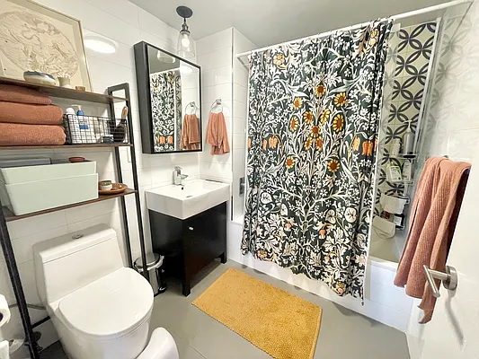 Rented by REAL New York | media 6