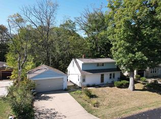 103 Ember Ln, East Peoria, IL 61611