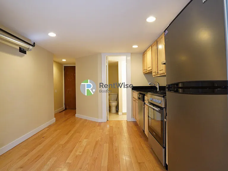 232 Cambridge St #4 — Photo 3