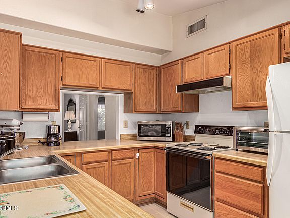 4th image of 8823 W COLUMBINE Drive