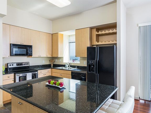 5th image of 488 E Ocean Blvd Unit 1703