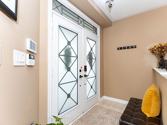 5th image of 54 Thames Dr