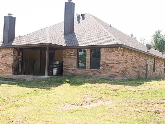4th image of 324 Miramar Cir