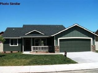 429 E Joshua Tree Dr, Meridian, ID 83646