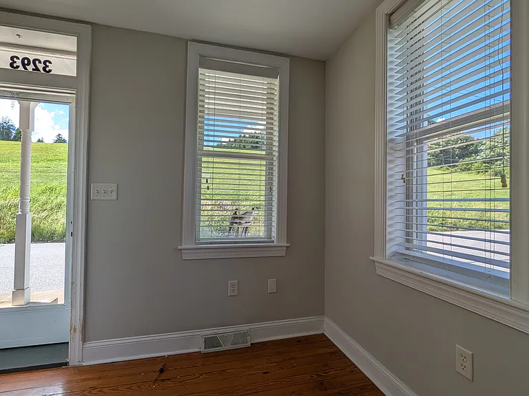 You could have a dining room table here next to the kitchen.