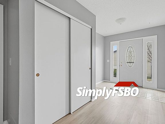 5th image of 4023 Lillie Ave APT 402