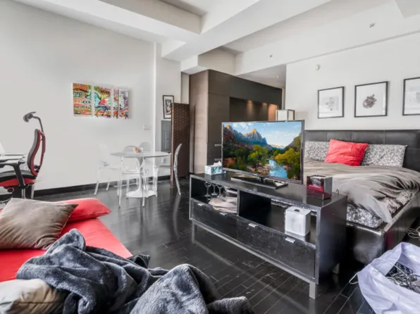 20 Pine Street image 4 of 9