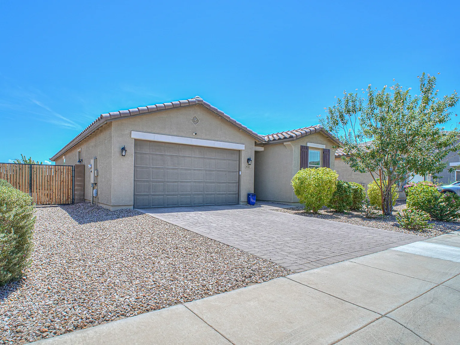 3 bed, 1590 sqft, $1,800 — Photo 2