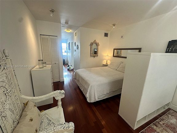 4th image of 1340 Drexel Ave APT 406
