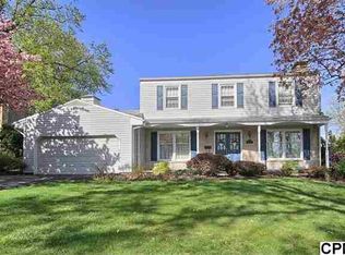 610 Hilltop Dr, New Cumberland, PA 17070