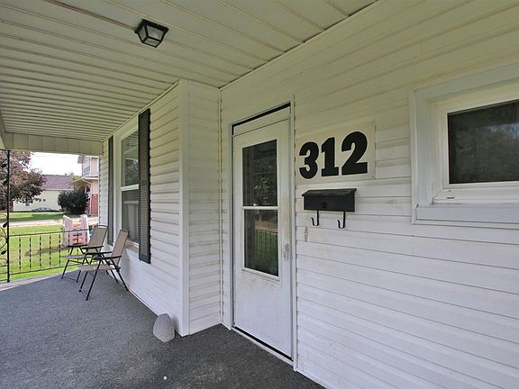3rd image of 312 W Pine St