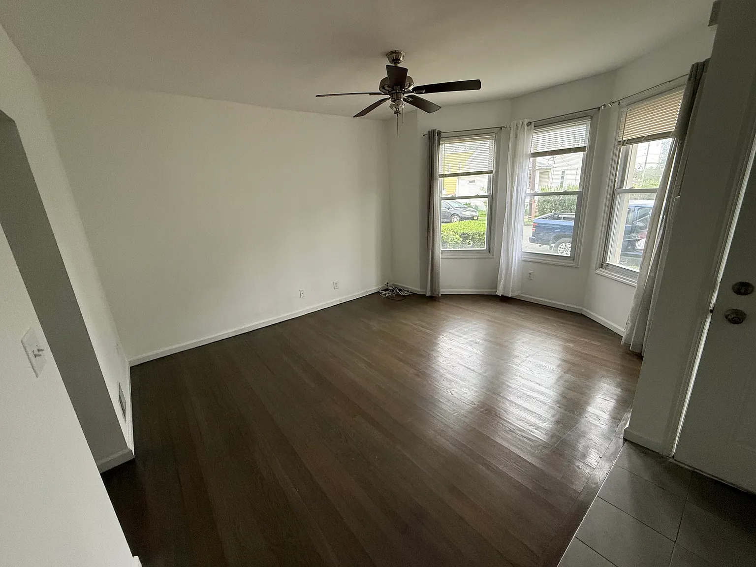 2 bed, 650 sqft, $2,500 — Photo 3