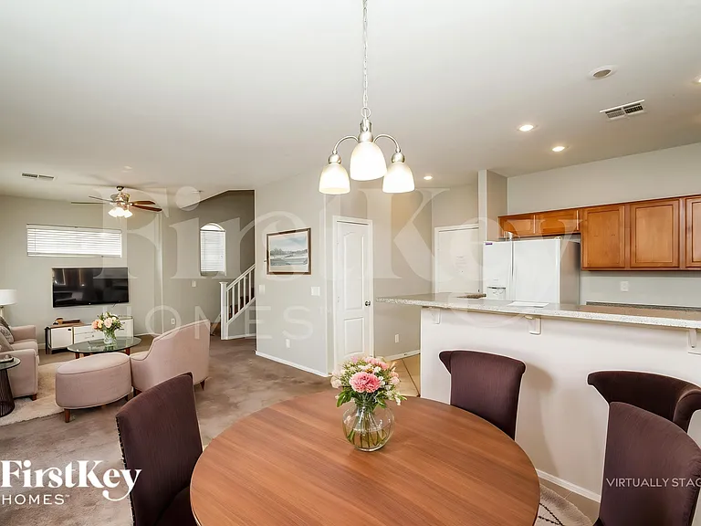 10678 Allegrini Dr — Photo 7