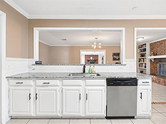 4th image of 4408 SE 35th St