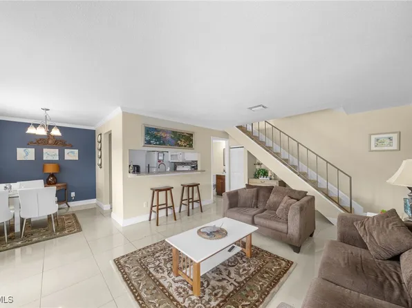 3361 New South Province Blvd APT 2, Fort Myers, FL 33907