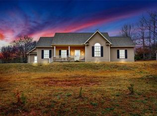 1254 Dyar Rd, Seneca, SC 29672