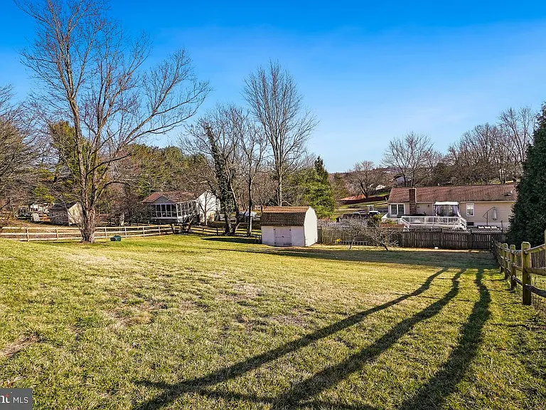 12316 Fountain Dr — Photo 42