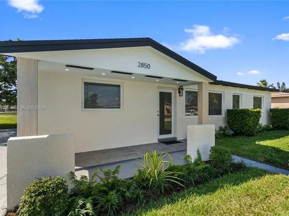 2850 NW 205th St, Miami Gardens, FL 33056