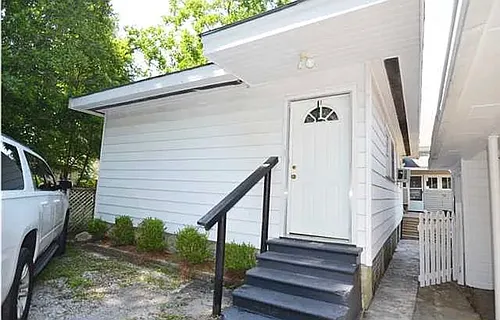 2405 Spring Hill Ave Photo 1