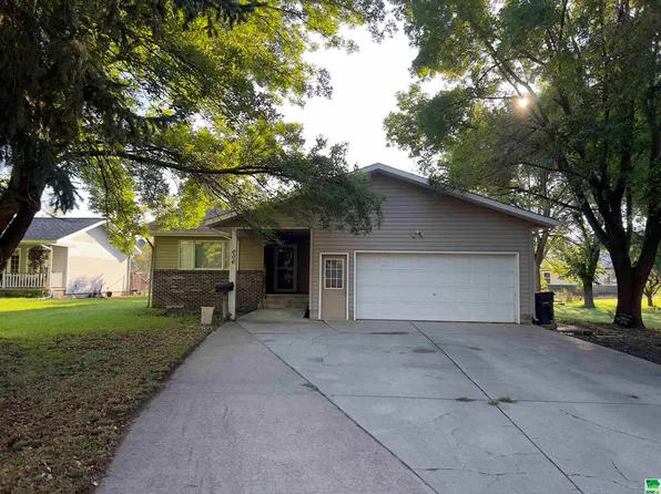 606 Steinhoff Ave, Hornick, IA 51026