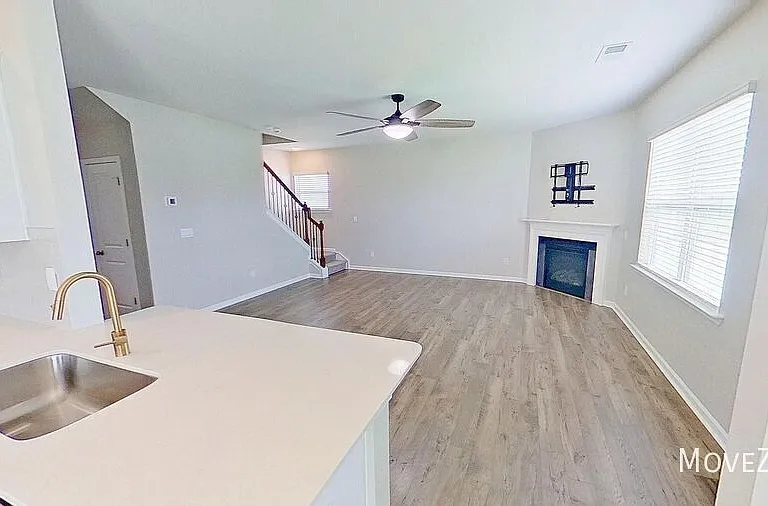 349 Silicon Dr — Photo 42