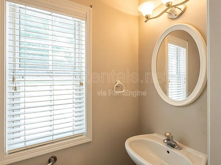 1540 Hampton Hollow Dr — Photo 20