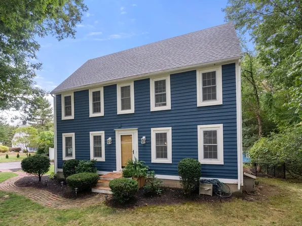 12 Old Barn Rd, Plymouth, MA 02360