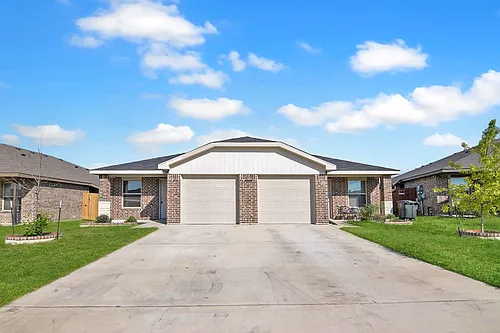 1002 Barbara Jordan, Killeen Photo 1