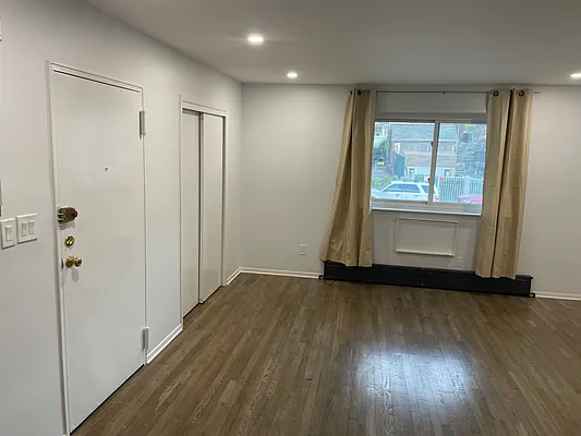 Rented by Douglas Elliman | media 16