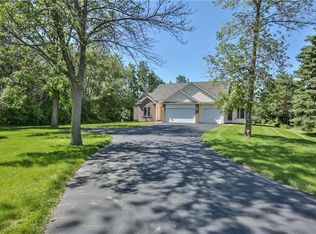 70 Small Pine Cir, Rochester, NY 14612
