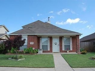 1101 SW 24th St, Moore, OK 73170