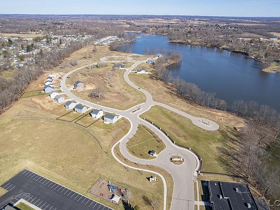 4th image of 756 Eagle View Way