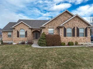 7878 S Cedar Loop Dr, South Weber, UT 84405