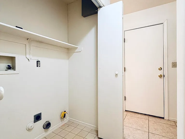 8980 E Marci Lynne Way — Photo 30