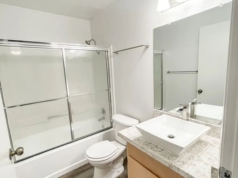 Jackson Park Place — Photo 114