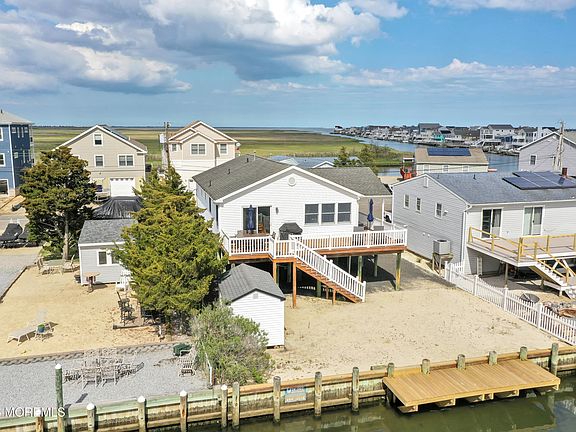 2nd image of 468 Anchor Road