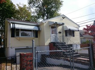 25 Nevada St, Dorchester, MA 02124