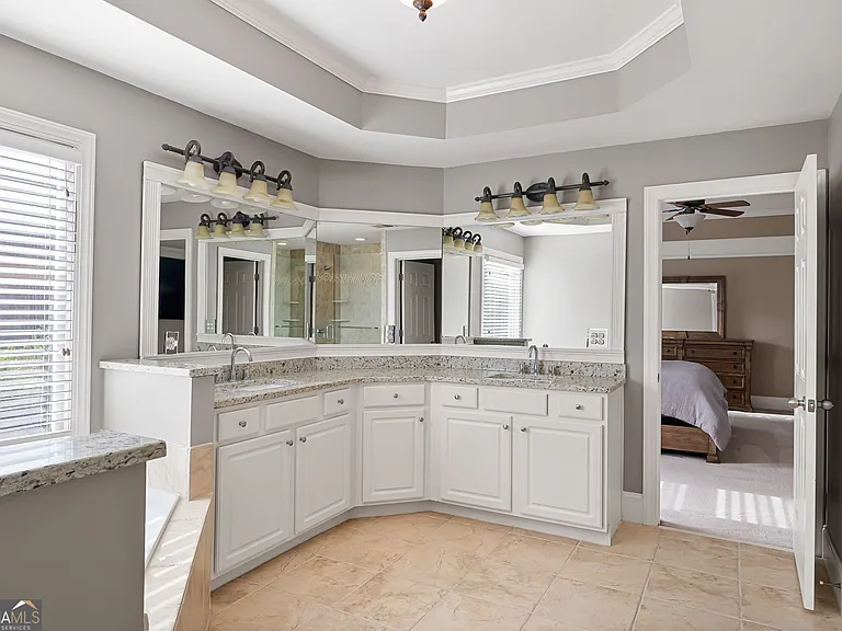 227 Oakwind Pte — Photo 23