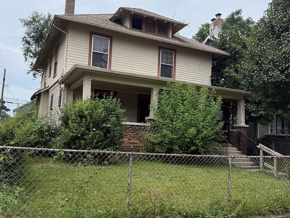 1st image of 2942 Broadway St