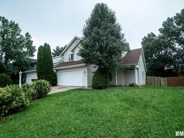 5508 N Deerfield Ct, Peoria, IL 61615
