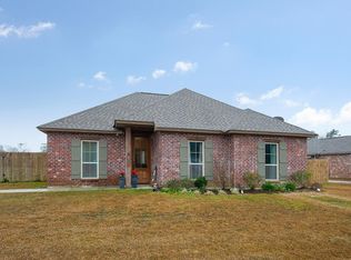 15458 Nova Ln, Walker, LA 70785