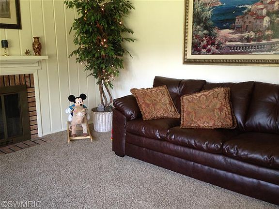 5th image of 603 E Hamilton Ln
